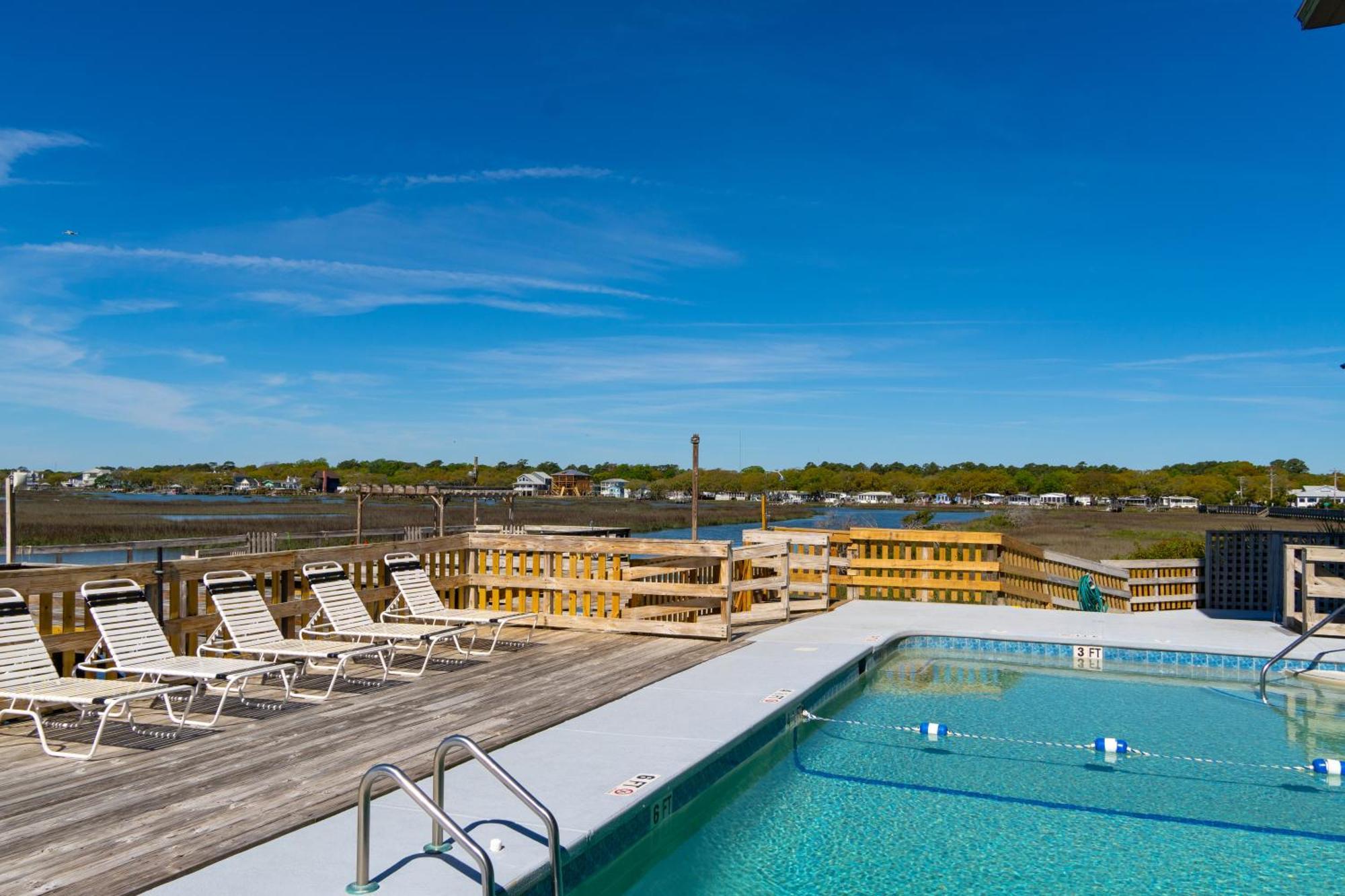 Sea Watch Inn At The Landing Garden City Экстерьер фото