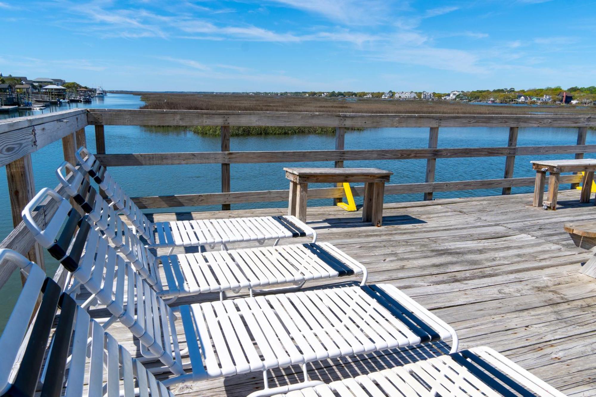 Sea Watch Inn At The Landing Garden City Экстерьер фото