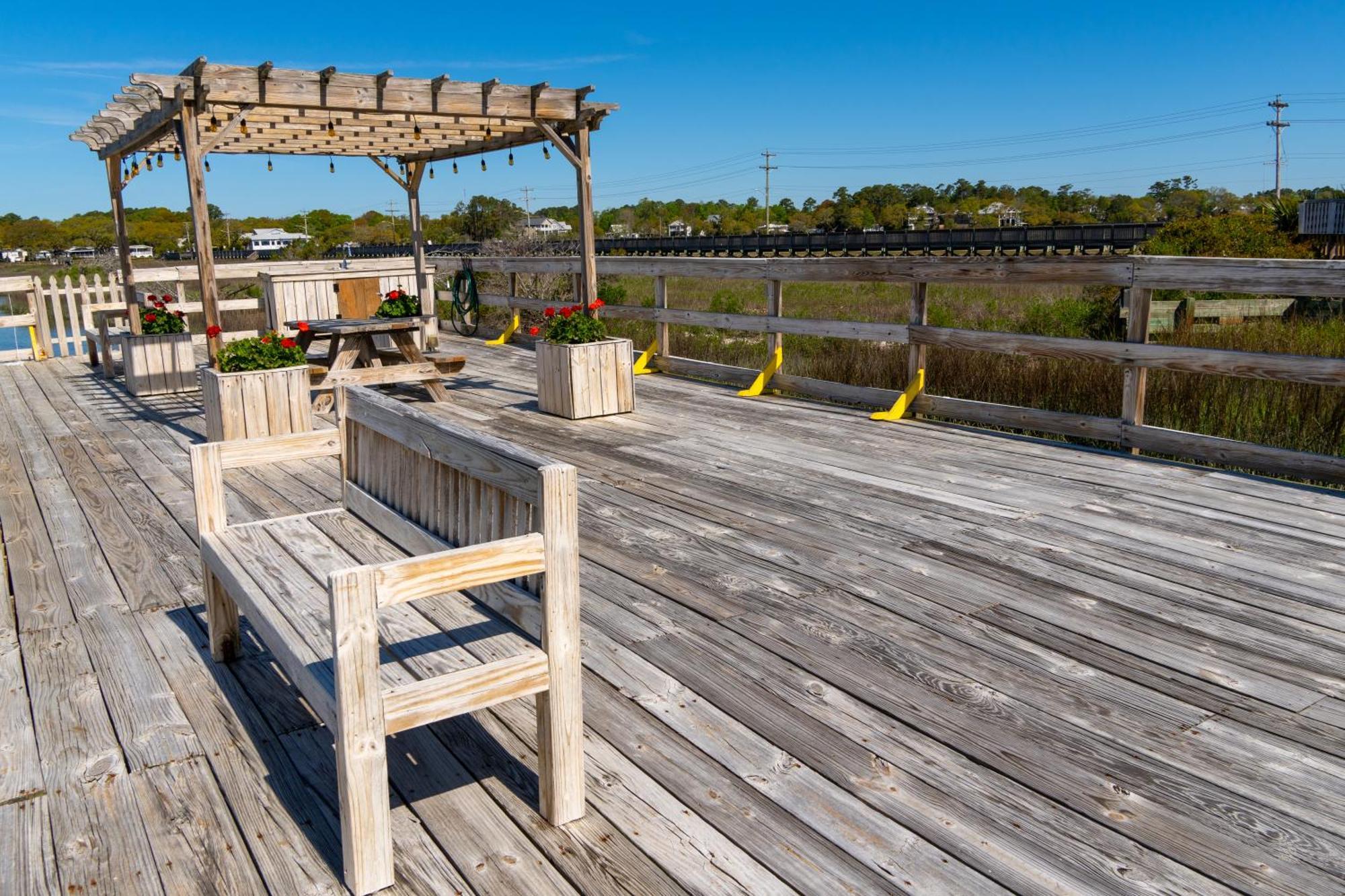 Sea Watch Inn At The Landing Garden City Экстерьер фото
